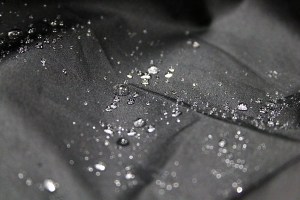 Photo showing water droplets on cover